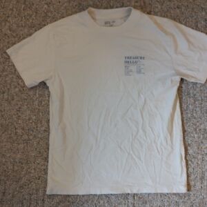 Uniqlo Unisex Off-White Graphic Tee